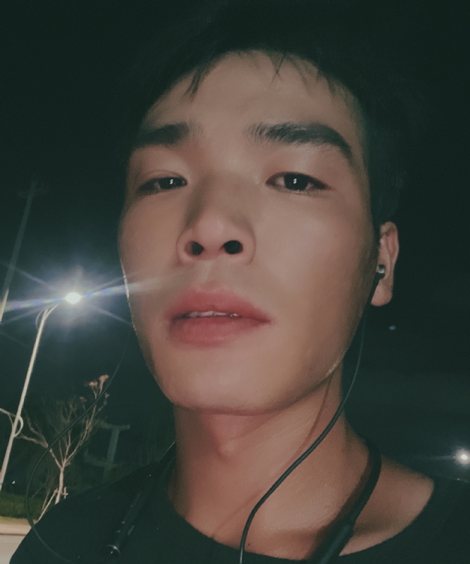 满船清梦压星河的第一张照片--衢州中老年相亲网