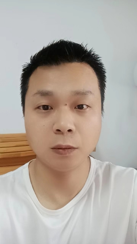 阳光的第一张照片--衢州中老年相亲网